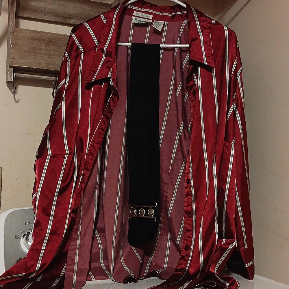 Blouse with belt